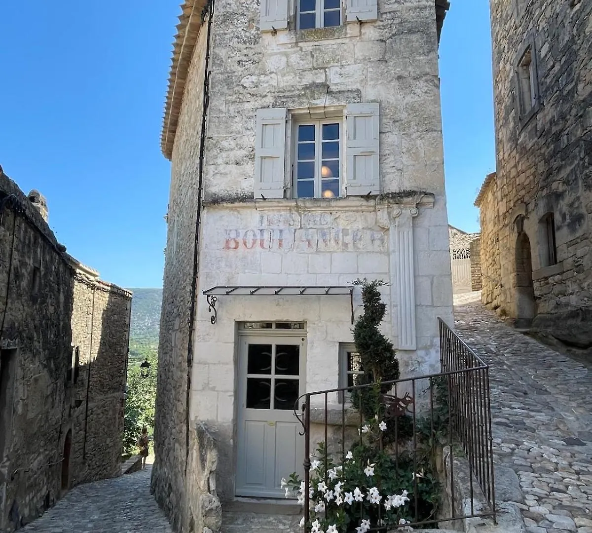 Lou Paradou Villa Gordes France